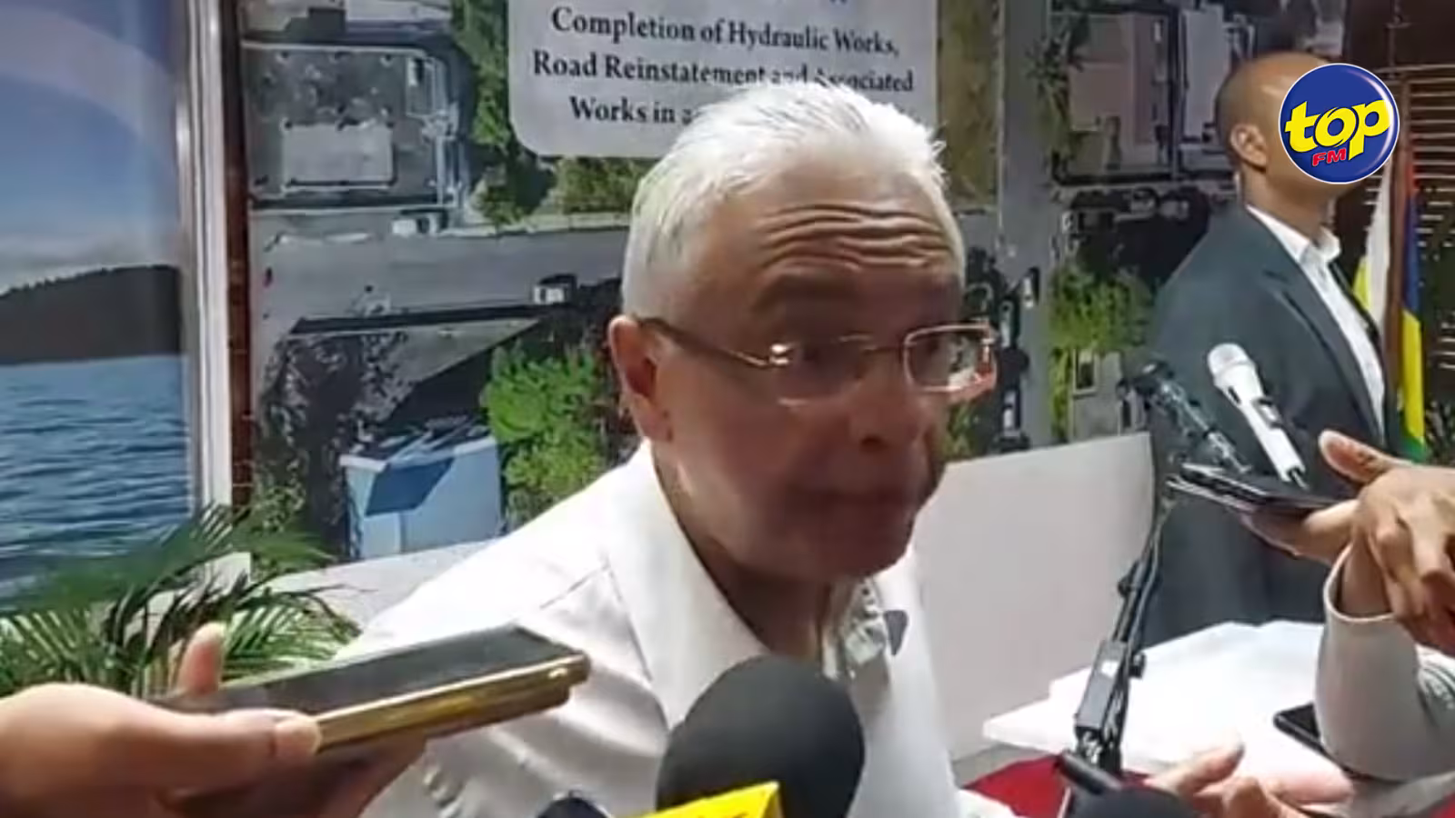 Circulation d’une hit list et plainte de journalistes à la police : ‘Pé faire cinéma, kietersa ? zotpé envi faire enn rôle ?,zot pé envi faire acting ?’s’insurge Pravind Jugnauth