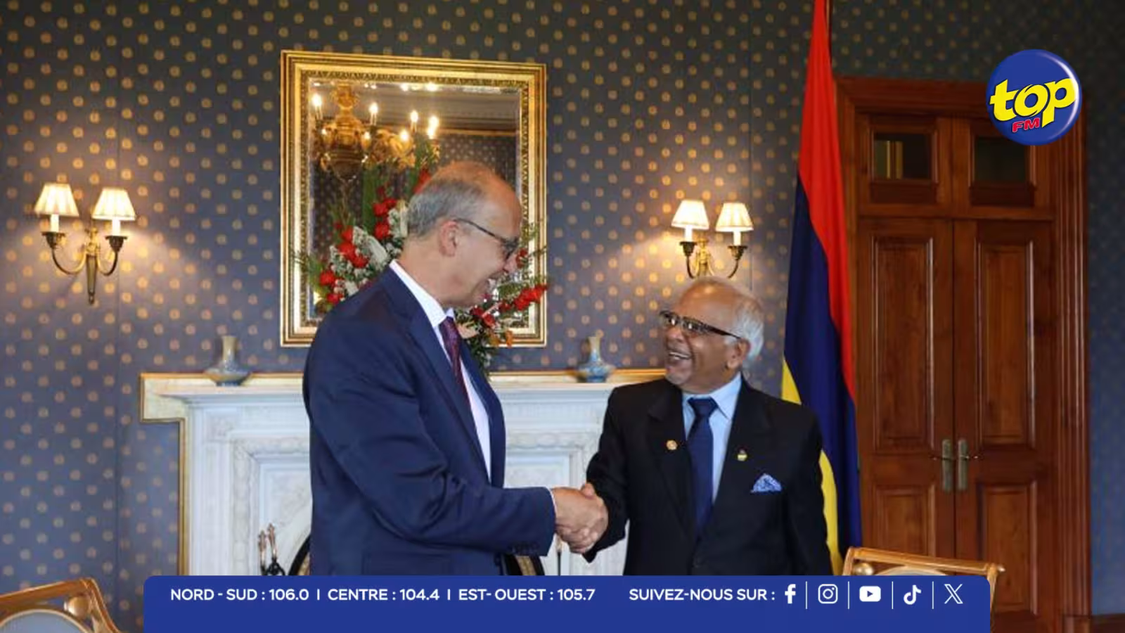 L'ambassadeur de France Frédéric Bontems fait ses adieux au président Dharam Gokhool