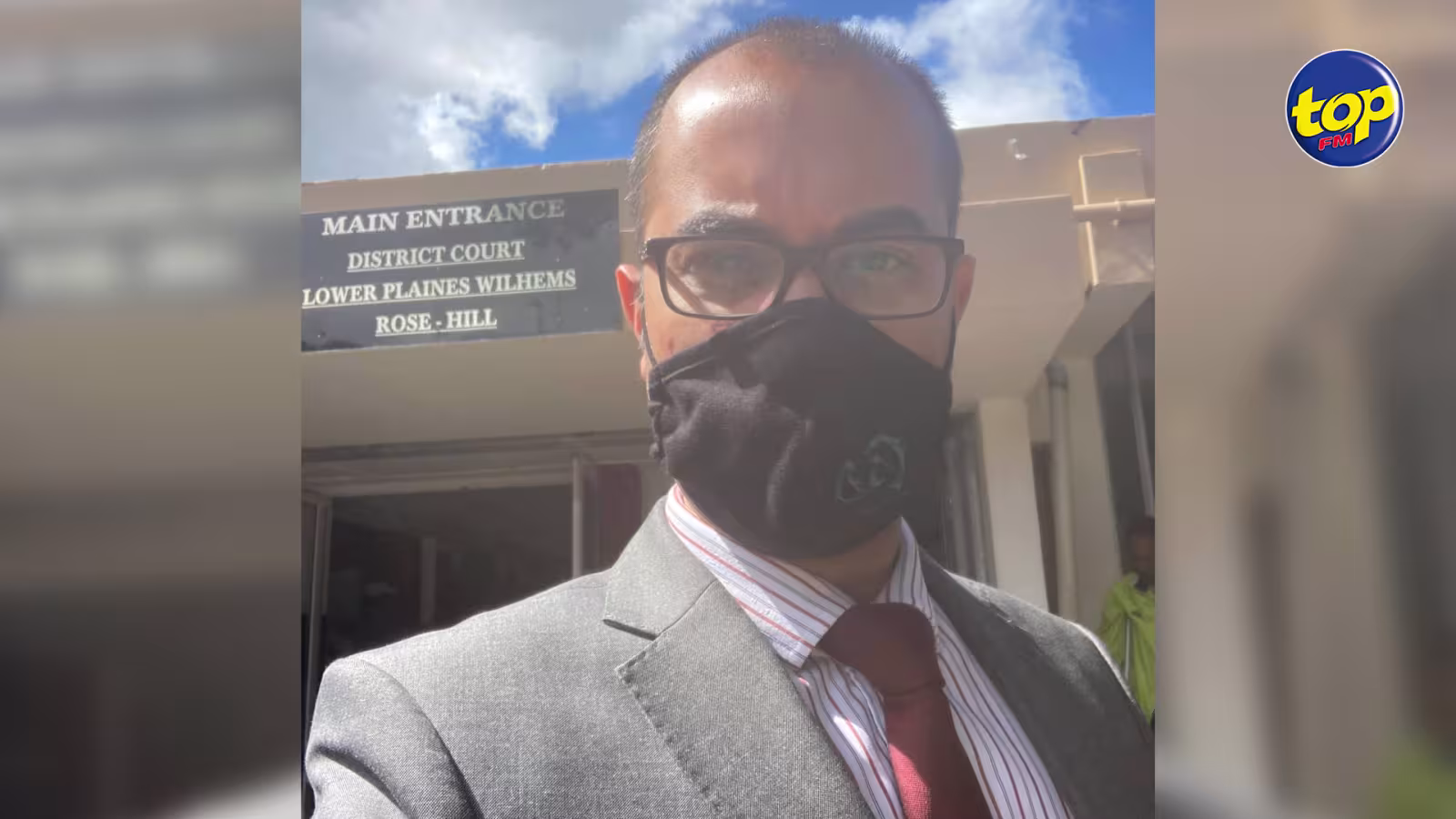 Deuxième jour d’interrogatoire pour Ryan Laurette : «La police fin informe nous qui pou faire ene exercice de reconstitution sa semaine là ou la semaine prochaine kot Bruneau Laurette », indique Me Akil Bissessur