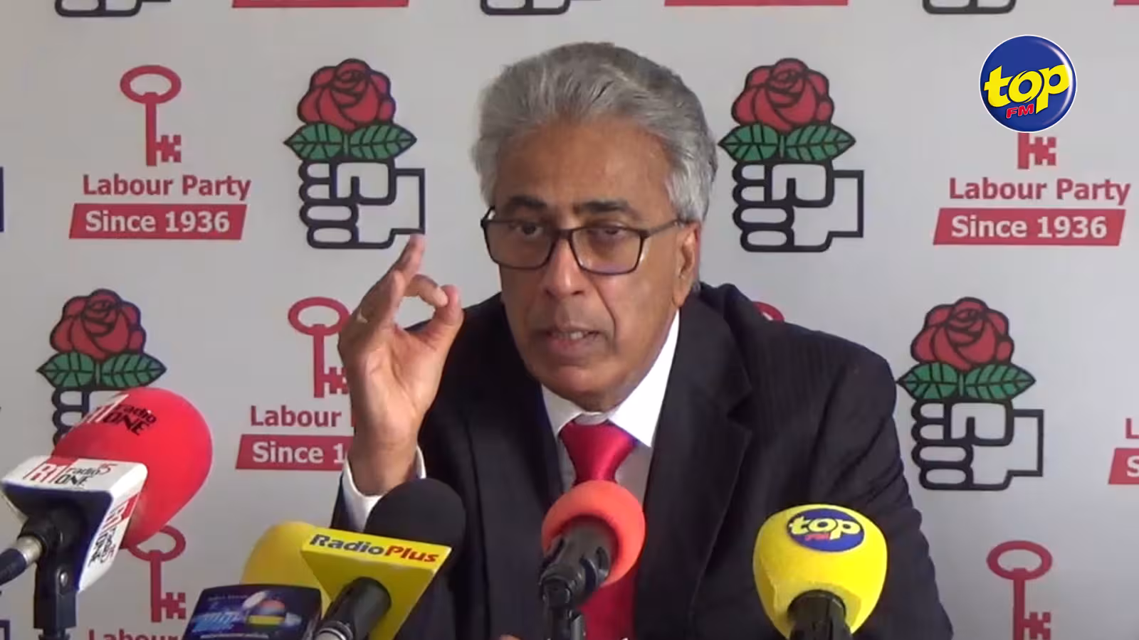 Situation dans le pays : ” kan la fin pé costé l’esprit chaviré sa” lance Arvind Boolell à Pravind Jugnauth