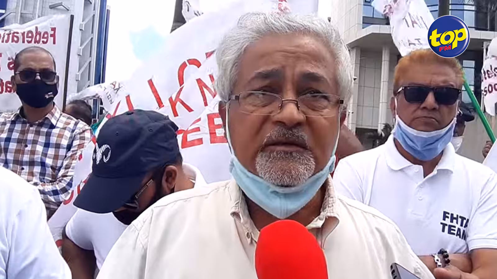 Manifestation des chauffeurs de taxi à Ébène : l’intérêt des capitalistes est défendu par le gouvernement de Pravind Jugnauth