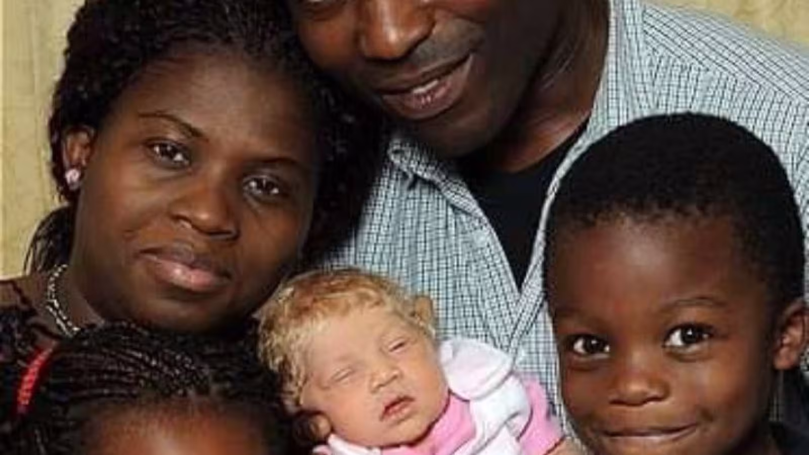 L’histoire du couple nigérian ayant donné naissance à un bébé blanc reste mystérieuse