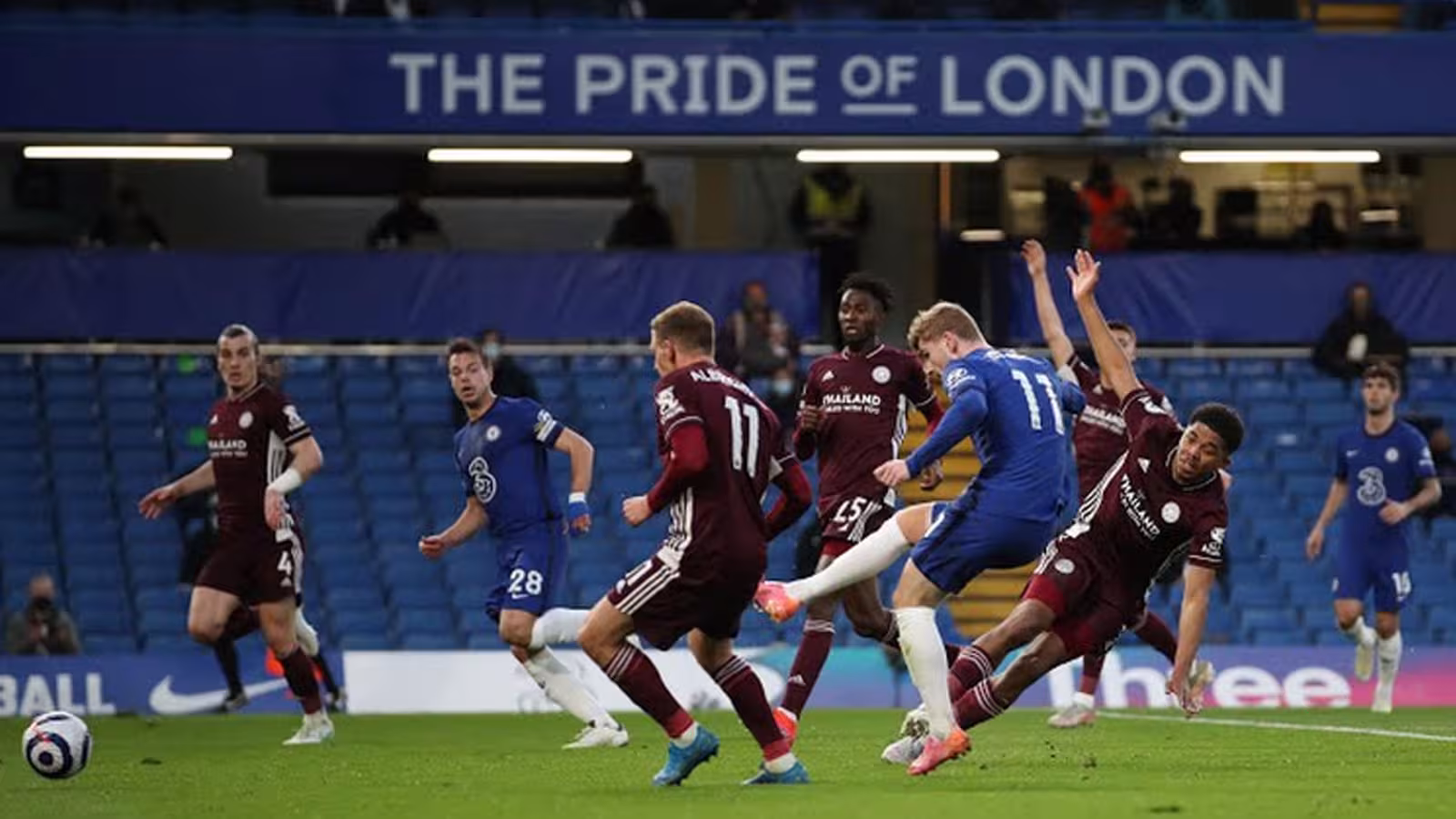 Ang. : Chelsea l’emporte, Kanté inquiète