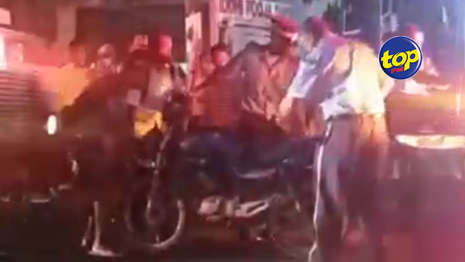 A Triolet : Collision entre un autobus et une motocyclette