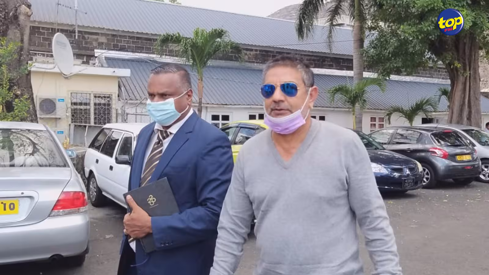 Après son interrogatoire : la maison de Dhiren Moher perquisitionnée par les enquêteurs du Central CID cet après-midi…