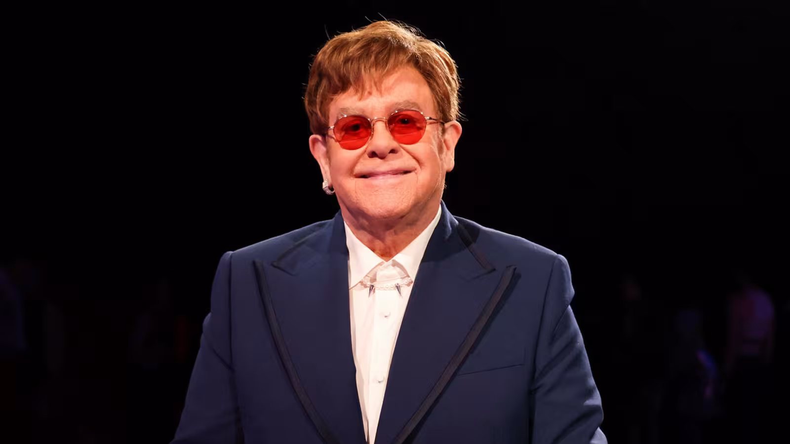 Elton John, atteint du Covid-19, annule deux concerts aux États-Unis