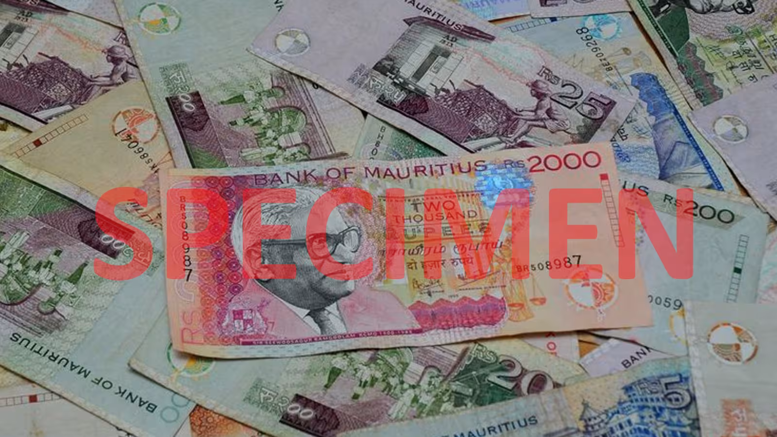 Dans un magasin à Curepipe : Un homme effectue un paiement de Rs 20 000 avec des faux billets