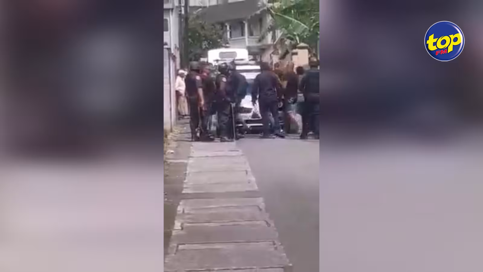 À Grand Bois: Le Tiktoker Feroz Karamuth interpellé par la Special Striking Team