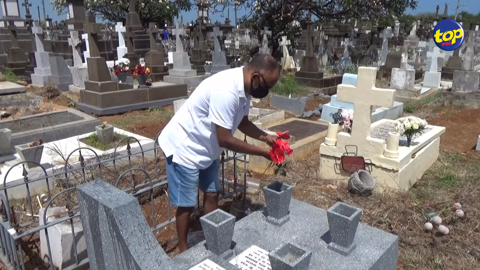 Les catholiques célèbrent la fête des Morts en ce 2 novembre