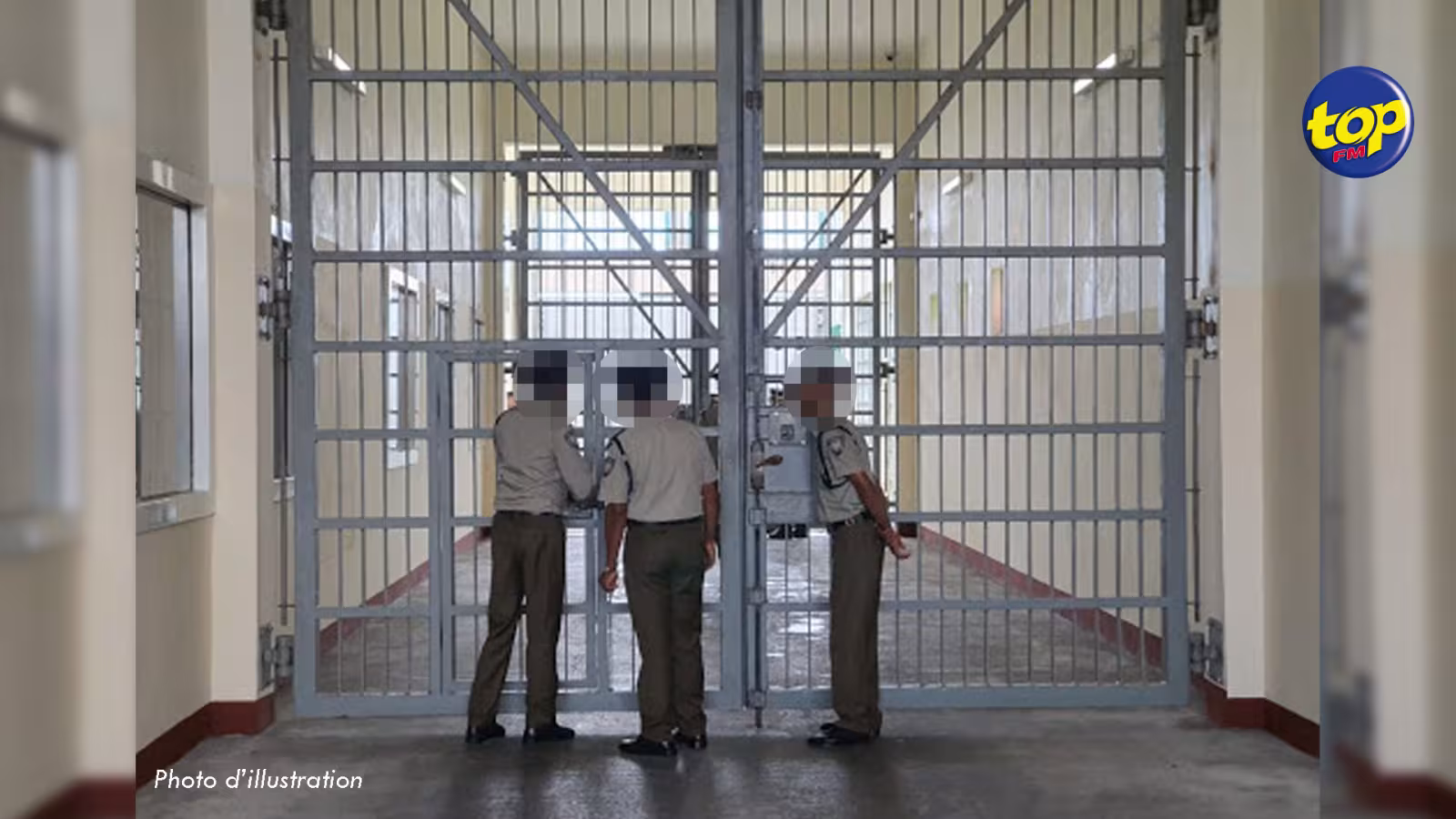 Deux gardiens de prisons seraient actuellement en quarantaine