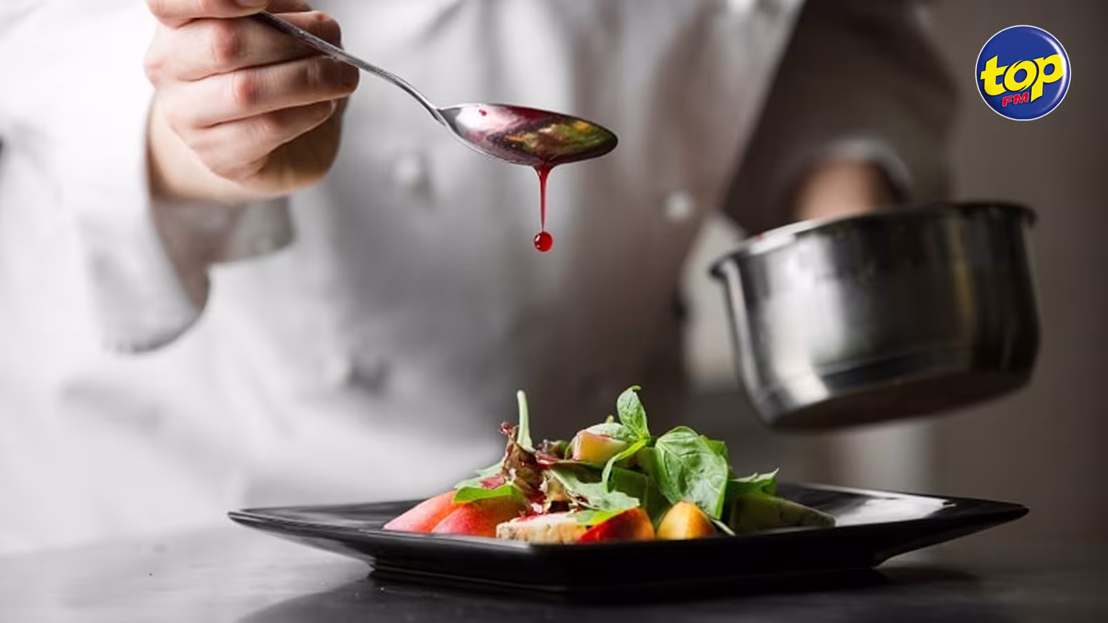 Annulation en série des réservations dans les restaurants : « Il y a une frayeur au sein de la population qui hésite à sortir », indique un gérant