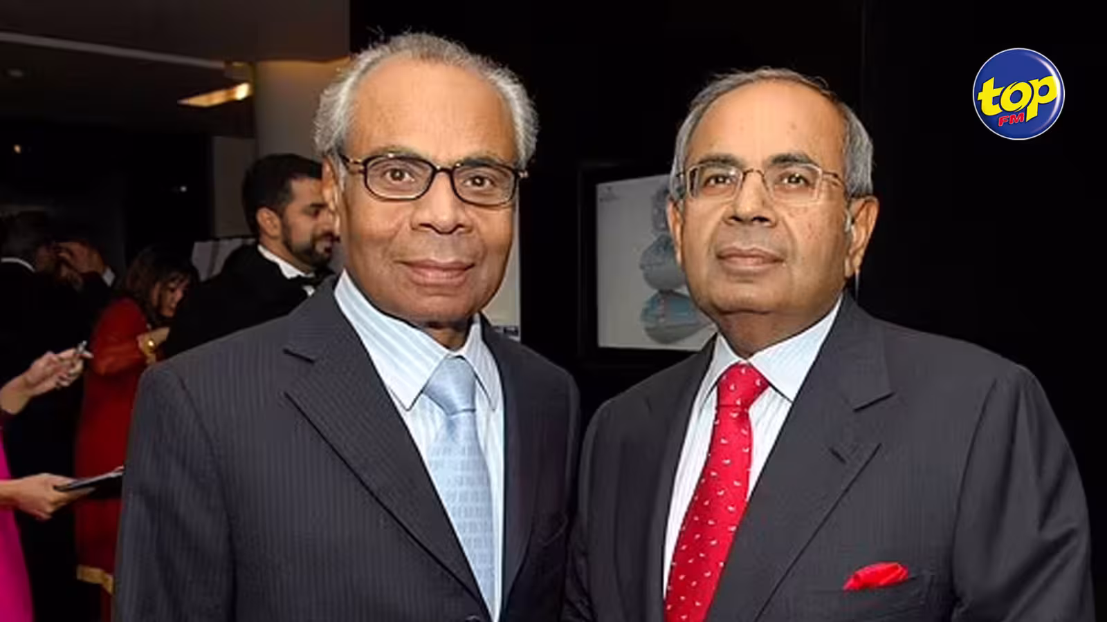Querelle au sein de la famille Hinduja, parmi les plus riches de la Grande-Bretagne : son patriarche de 86 ans se serait retrouvé dans une maison de soins du NHS (National Health Service), si la justice n’était pas intervenue