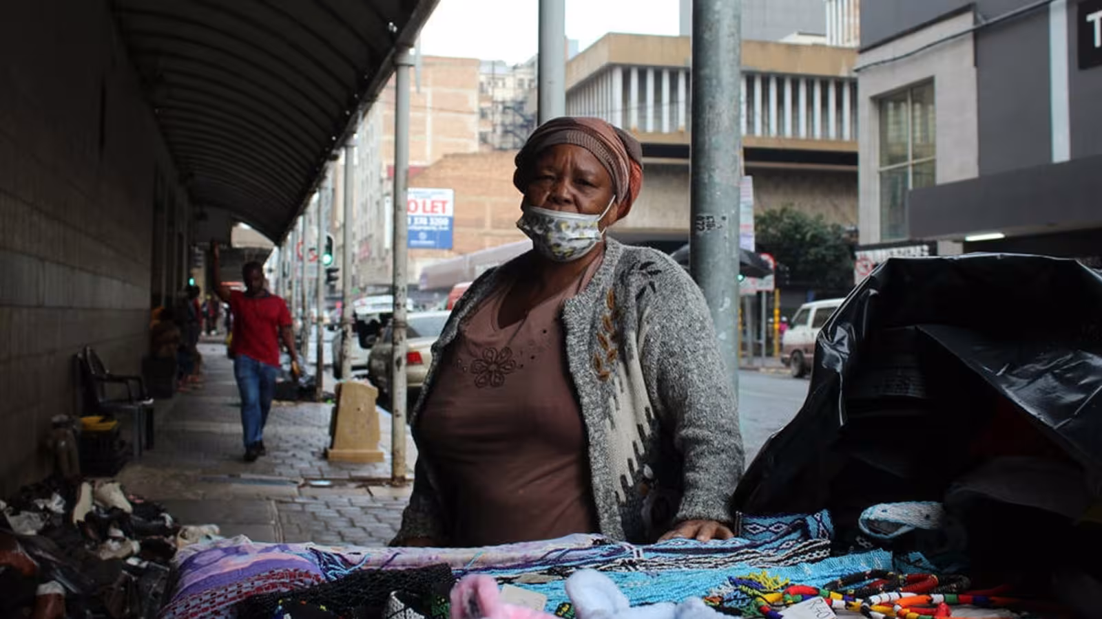 Afrique du Sud : les « gogos » (grands-mères), sont celles qui font bouillir la marmite