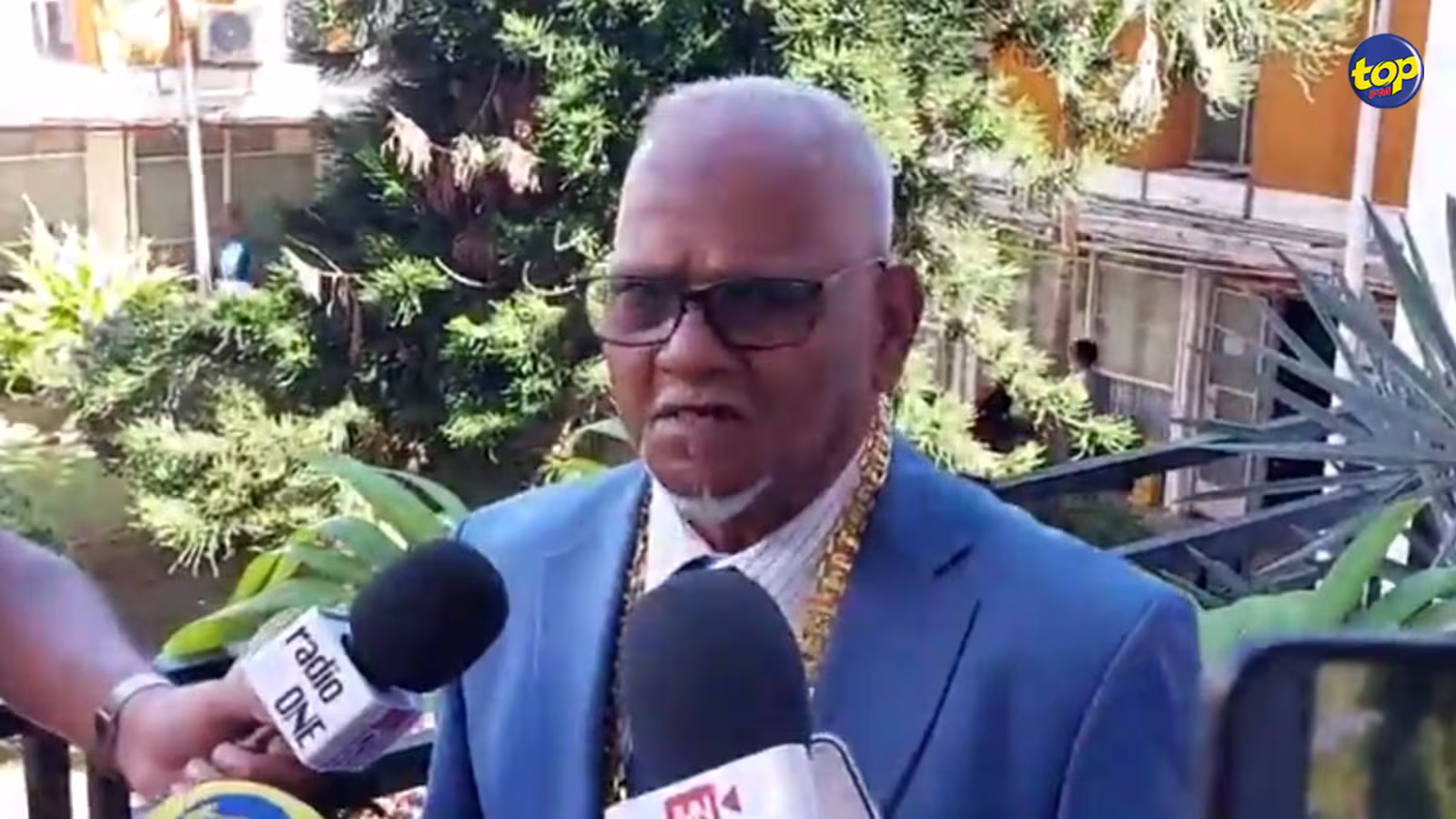 Mamode Isoop Nujurally élu Lord-maire : “mo koner li enn long la montant, mais mo pou fer tou seki mo kapav kouma enn vié combattant, mo pou fer le maximimum pou bann citadins, » affirme celui-ci.