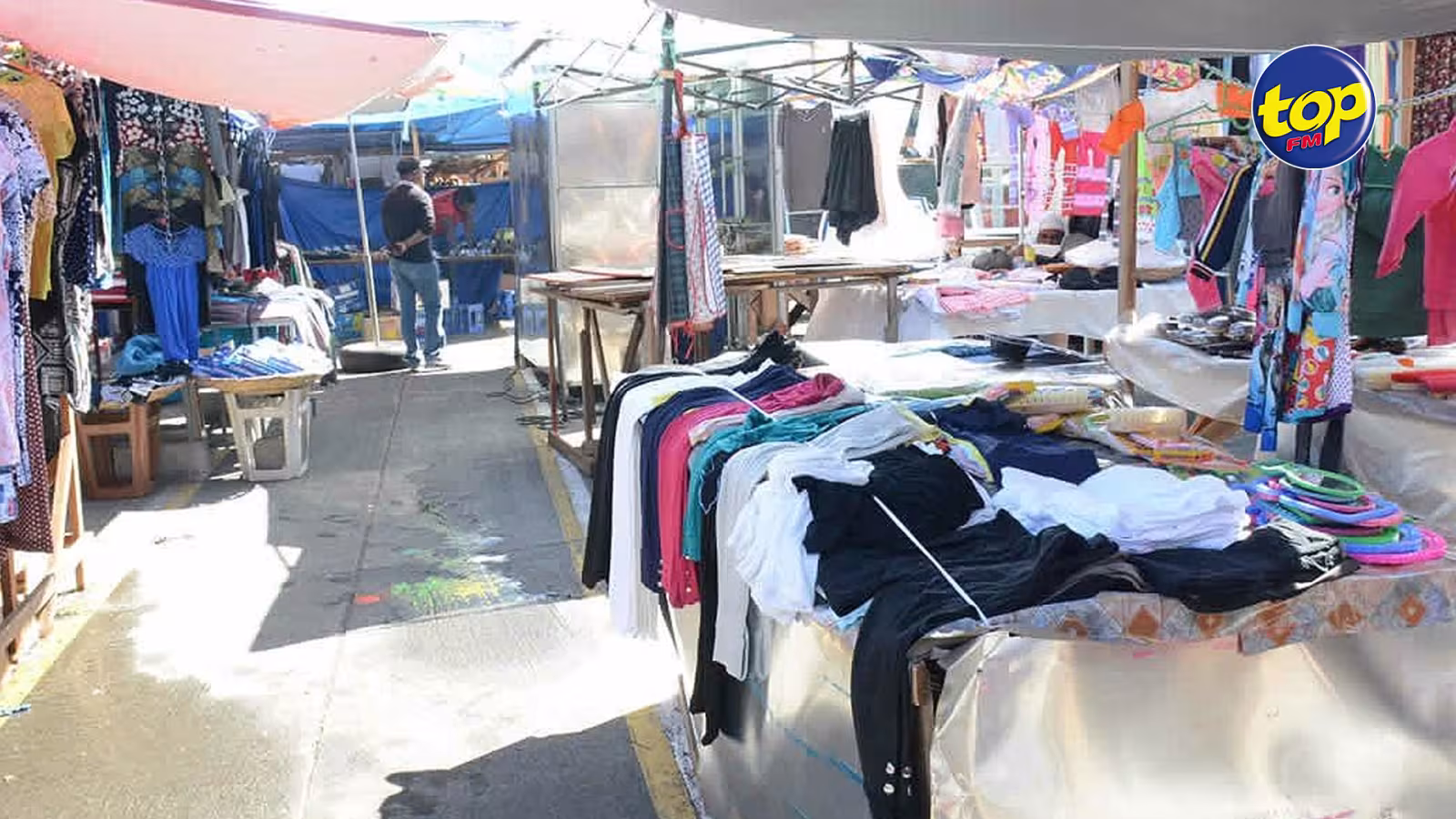 Marchands ambulants à Port-Louis : « Ils nous empêchent de travailler alors que le public s’approvisionne directement en bordure de route », s’insurge Isoop Soobadar