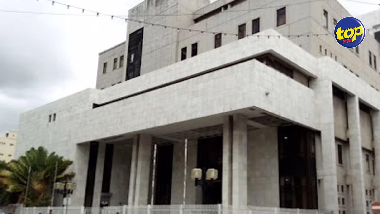 À la New Court House : ” cela fait trois ans que le système de ventilation est en panne” interpelle Vijay Seebhujun, secrétaire de la Court Officers’ Association