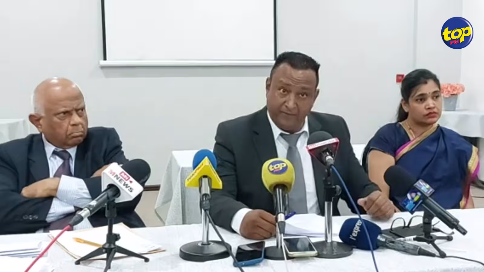 Situation au Mauritius College : « J’ai rencontré les élèves à plusieurs reprises… il n’y a eu aucune doléance officielle », affirme Benysing Rajmun, le manager de l’institution