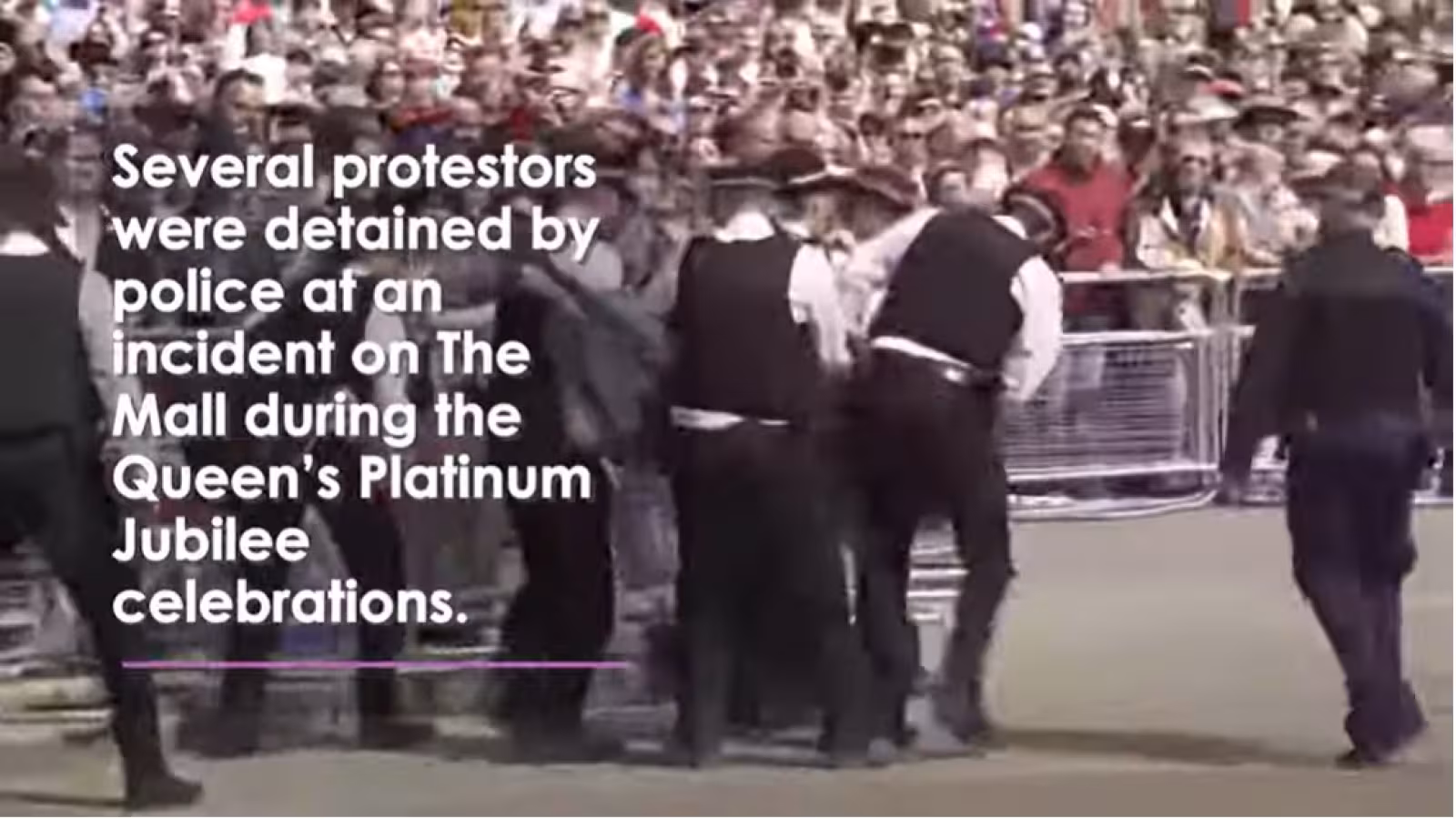Rébellion animale qui accuse Elizabeth d’avoir du sang sur la main perturbe la parade du jubilée