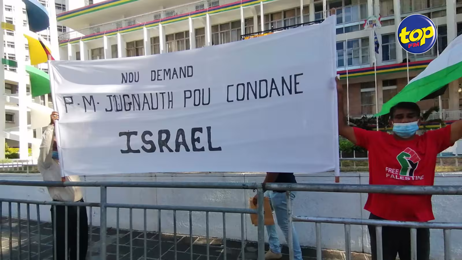 Violences au Proche-Orient : « Nous demandons au Premier ministre de dénoncer la barbarie d’Israël », clame Raouf Khodabaccus