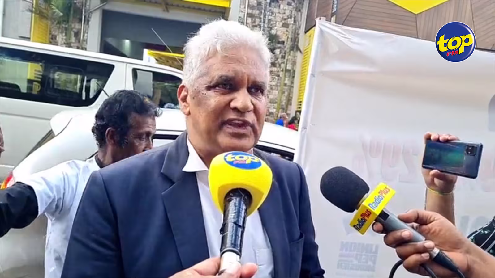 L’avocate Lovena Sowkhee porte plainte contre  un policier qu’elle accuse de l’avoir brutalisée et arraché son téléphone portable : “Les Avengers apportent leur soutien à leur consœur ” ,avise  Rama  Valayden