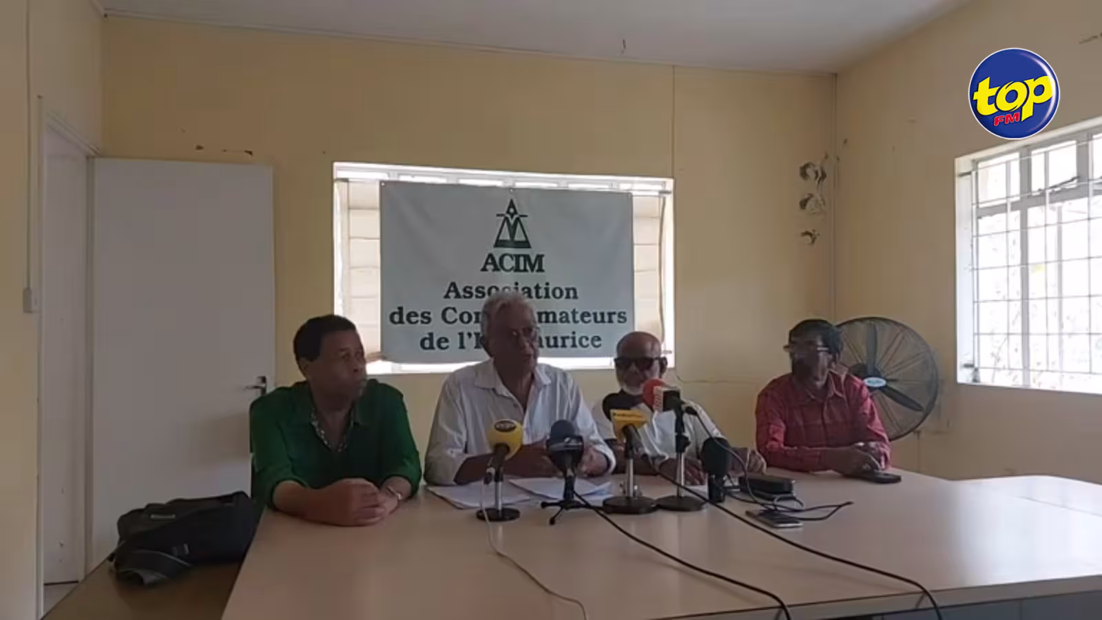 Maintien du prix des produits pétroliers : « si le gouvernement avait utilisé le fond des contributions pour soulager les consommateurs, nous n’en serions pas là, » s’insurge Jayen Chellum, secrétaire de l’ACIM