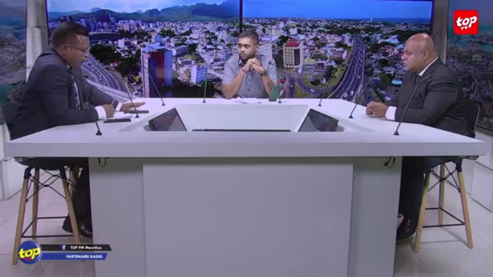 Arrestation de Bruneau Laurette : ” Il est un prisonnier politique” considère Neelkhant Dulloo