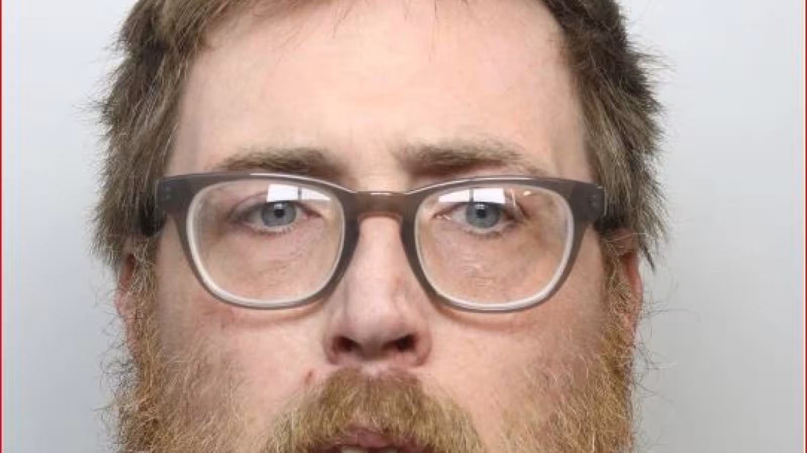 Une policière recrute un tueur à gages pour éliminer son mari : le FBI exécute la tâche