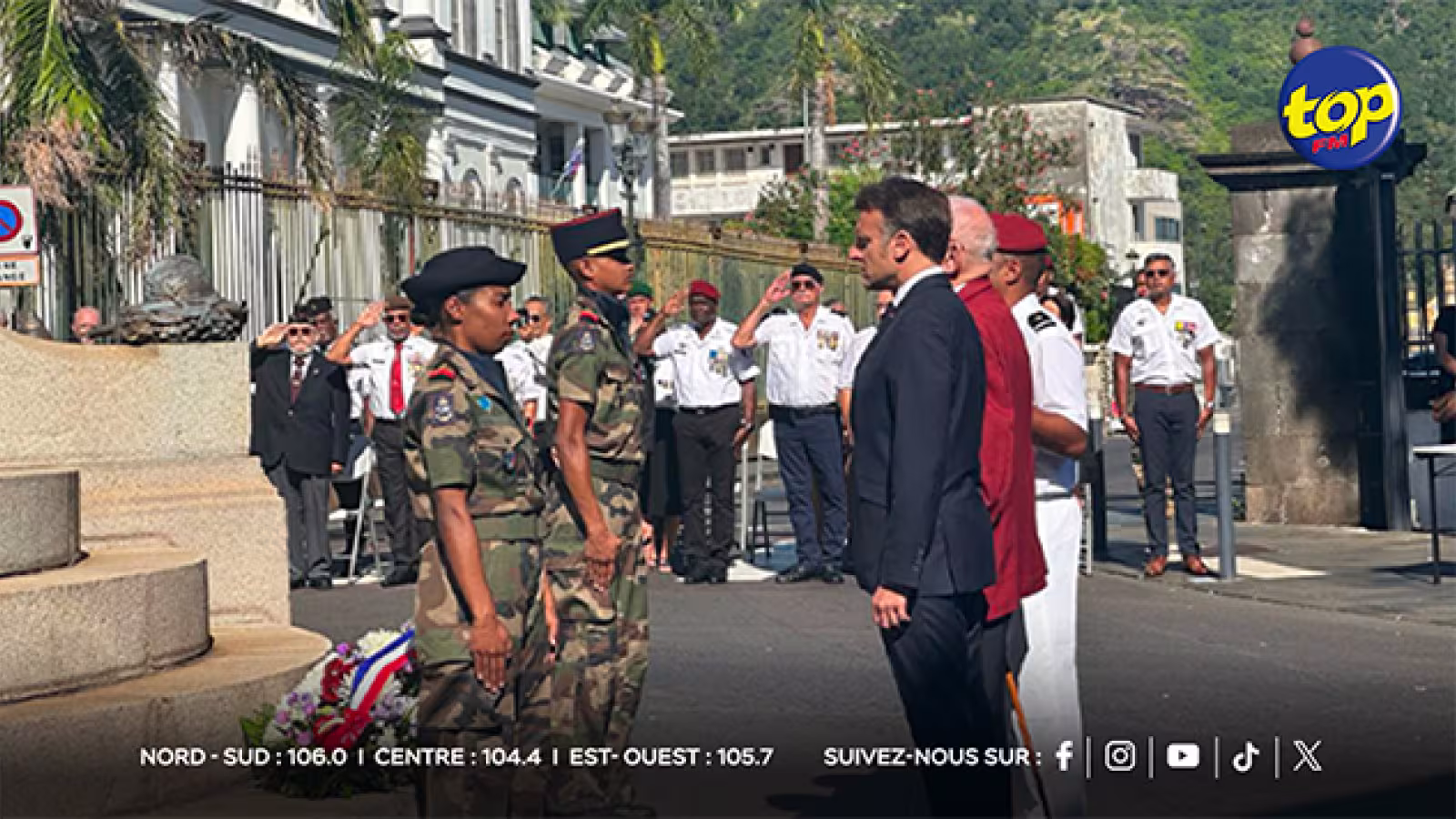 Emmanuel Macron à La Réunion : recueillement au Monument aux Morts en début de visite