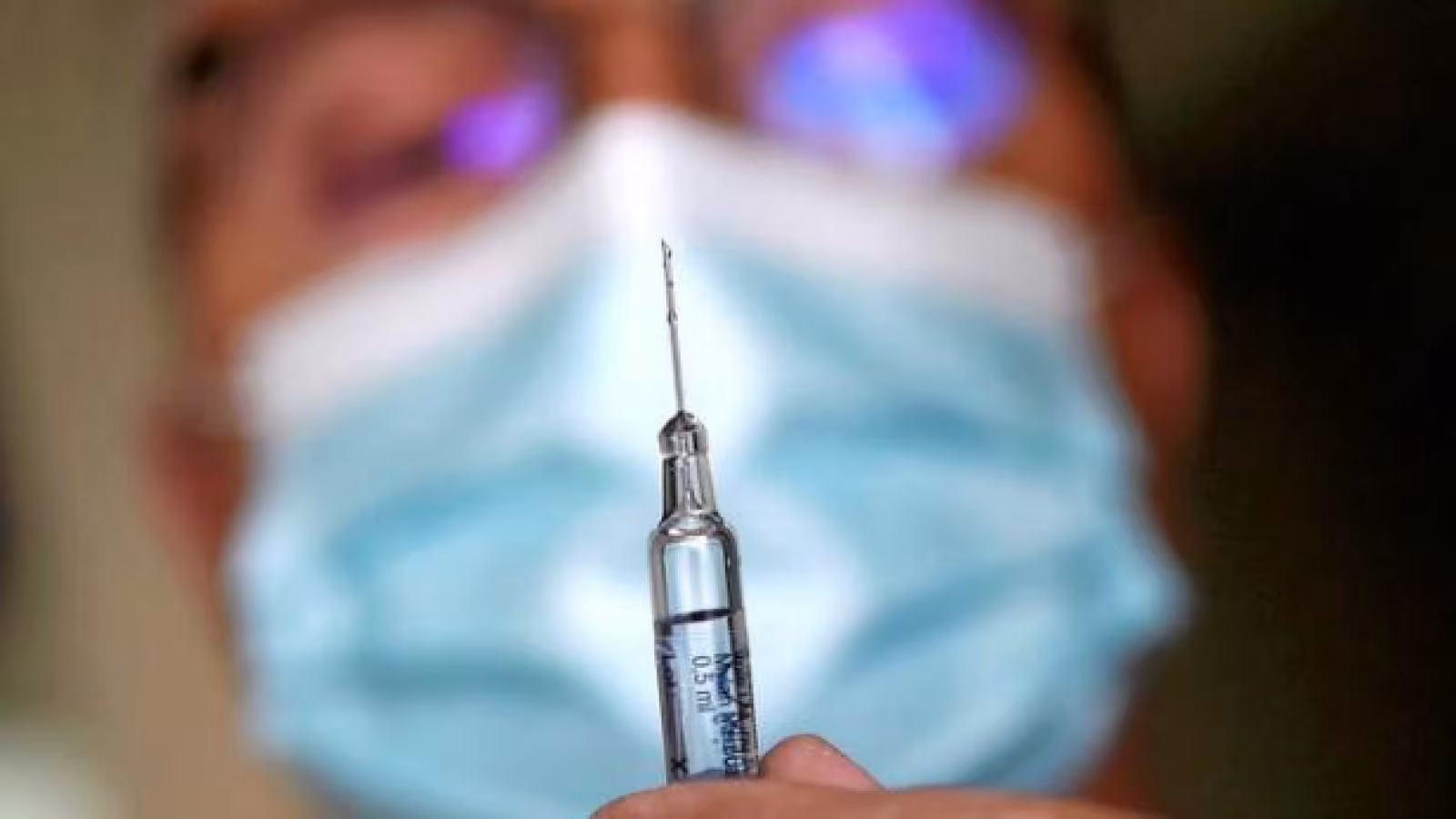 La police piège une infirmière qui faisait semblant de vacciner des anti-vax