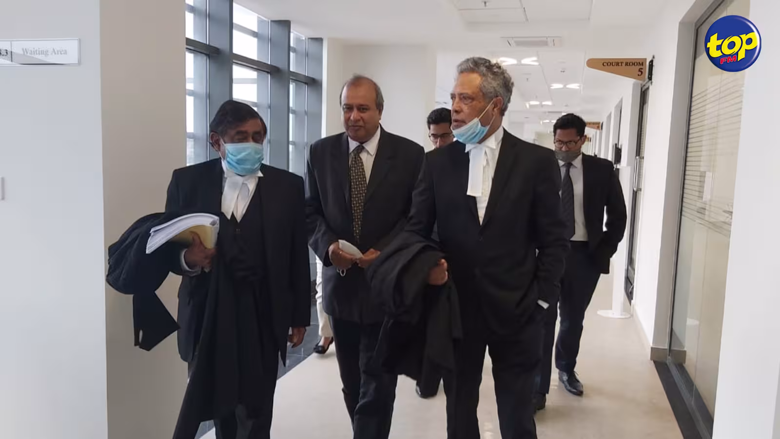 Demande d’autorisation de Top Fm pour une révision judiciaire d’une décision de l’IBA : le jugement de Nicolas Ohsan-Bellepeau et David Chan est en délibéré