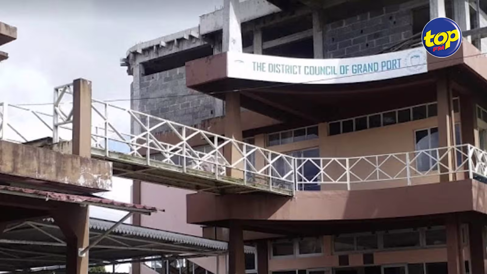Litige autour de l’inauguration d’un terrain de foot : Apres le CEO du Conseil de district de Grand-Port, celui de Quatre Soeurs , appelé à s’expliquer à la CID