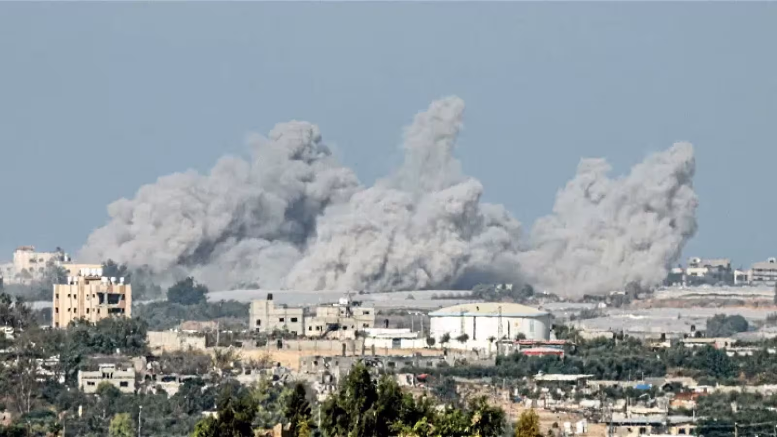 Guerre Hamas-Israël : les frappes israéliennes s’intensifient