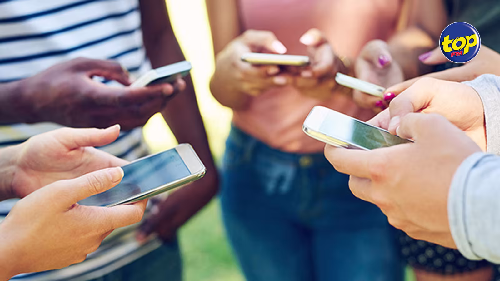 Les Jeunes de 2025 : Vers une consommation connectée, instantanée et éthique