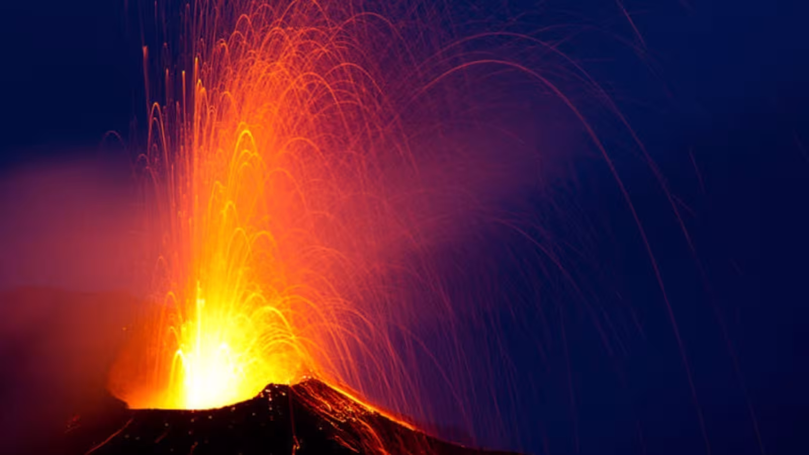 La Réunion: première éruption de l’année pour le Piton de la Fournaise
