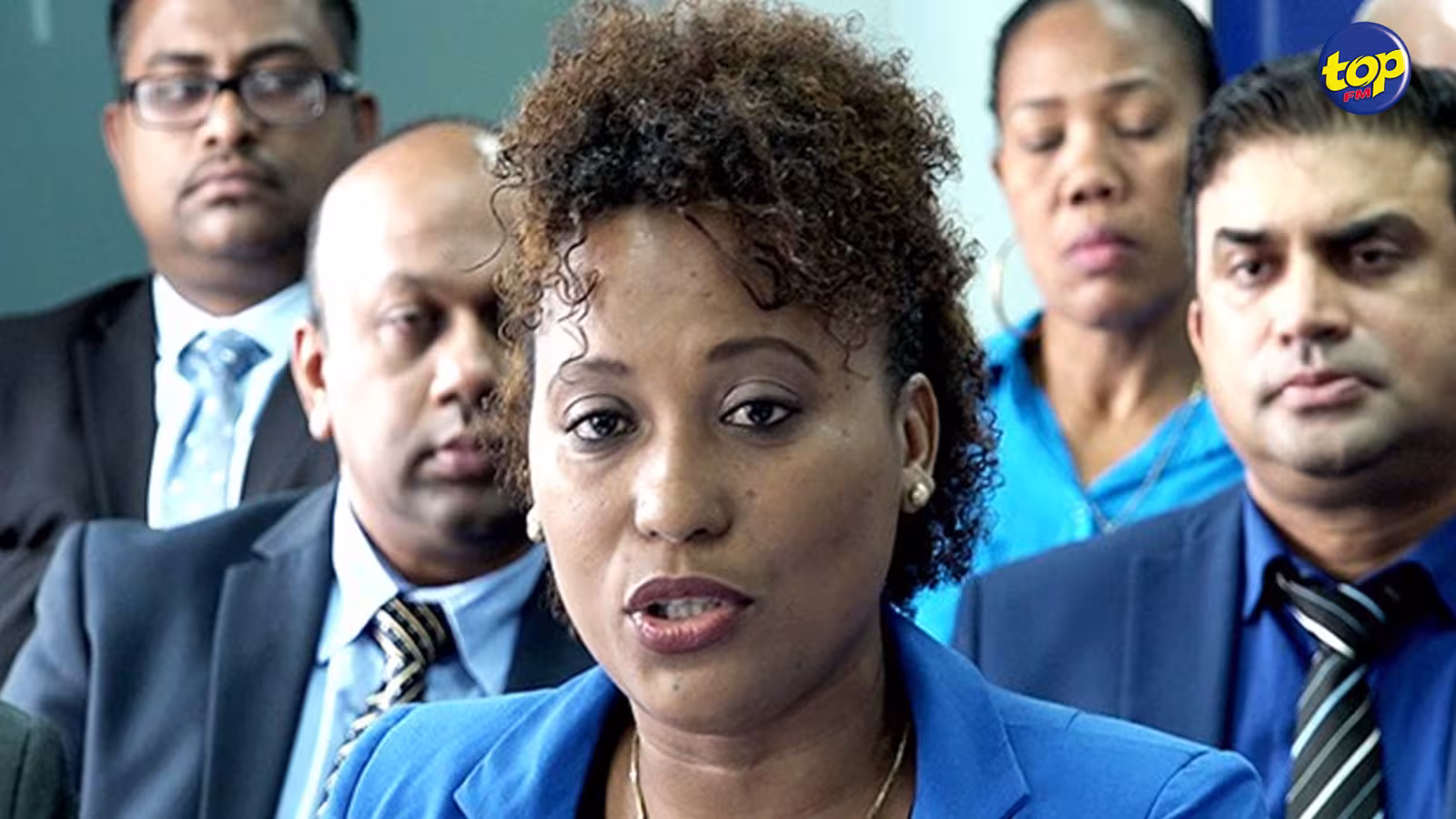 Tenue d’un concert à Grande Rivière Noire dimanche : la présidente du Conseil de district, Véronique Leu-Govind, compte porter plainte à l’Icac pour manipulation de documents