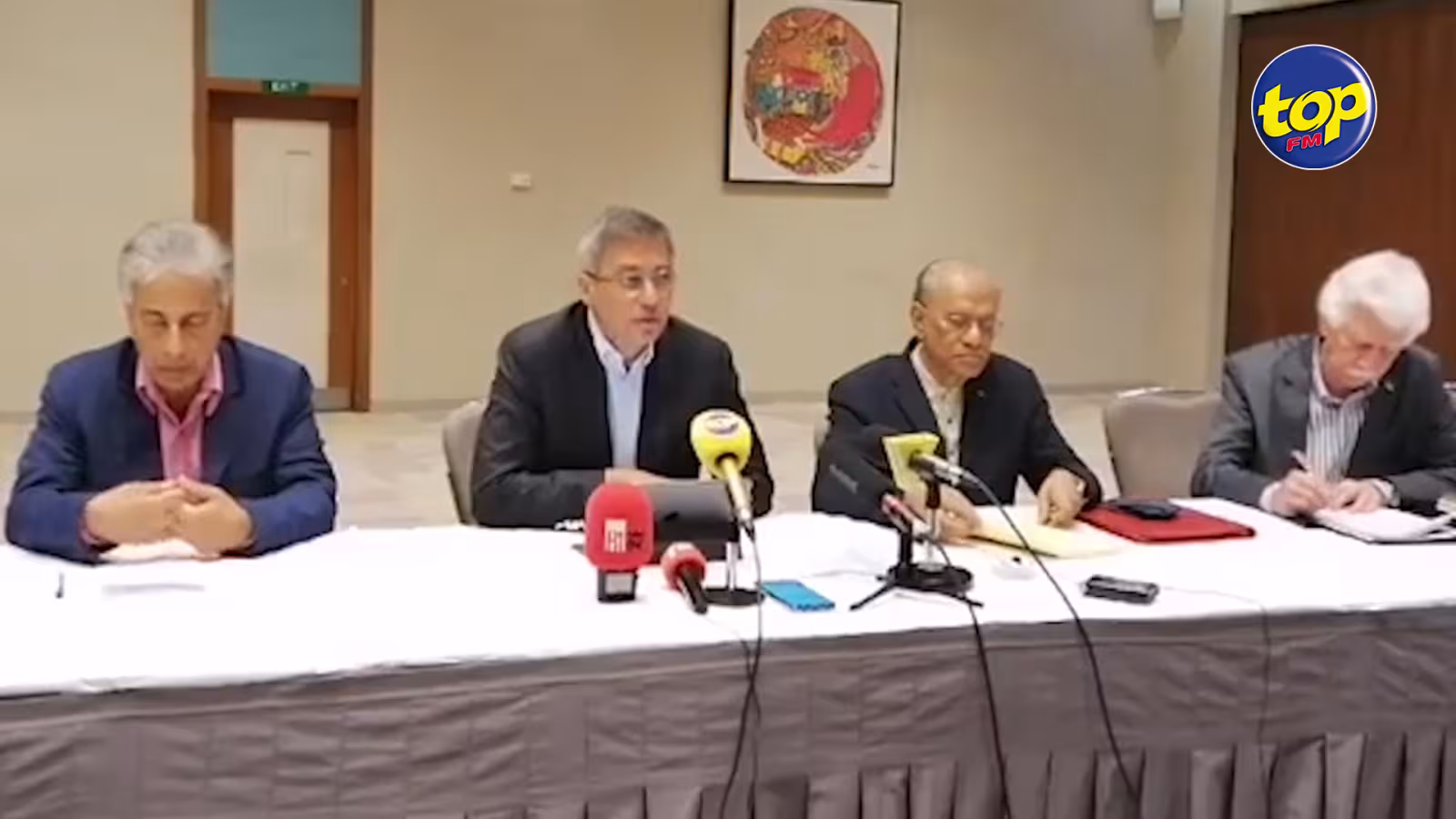 Sabordage du Wakashio : le regroupement des trois partis politiques participera à la marche pacifique de Bruneau Laurette et réclame aussi une commission d’enquête