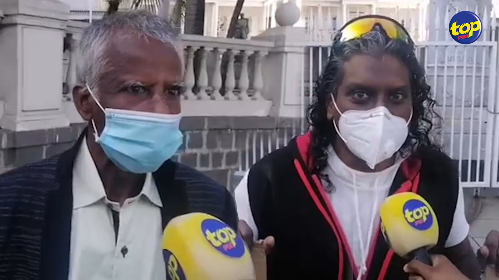 Manifestation contre le vaccin devant le Parlement hier : Les citoyens ont montré leur mécontentement face à cette pression