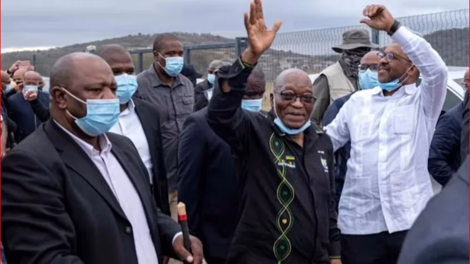 L’ex-président sud-africain Zuma s’est rendu en prison pour purger sa peine pour outrage