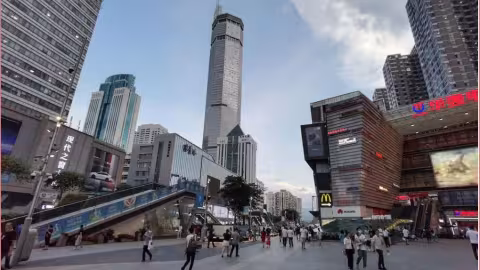 Un gratte-ciel de Shenzhen fermé après de mystérieuses secousses