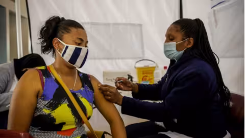 Haute transmissibilité d’Omicron :  10 000 infections par jour en Afrique du Sud