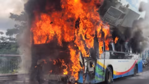 Des autobus de la CNT en feu : la compagnie enquête et renforce la sécurité de ses passagers