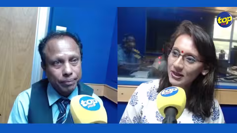 Grâce à l’article 38 du Code civil mauricien : il y a une possibilité pour un enfant de prendre le nom de ses deux parents