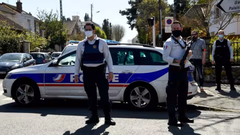 À Albion : Un garçonnet de 11 ans pourchassé par un jeune homme avec un couteau