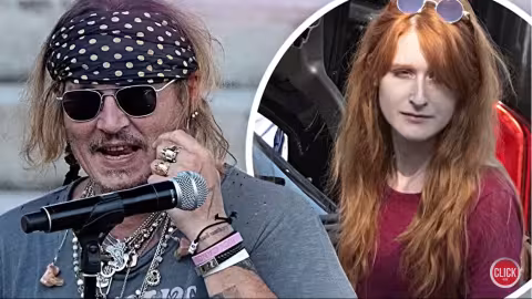 Johnny Deppe se pavane avec une rousse, sa professeure de français