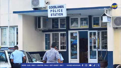 Un graphiste de 34 ans interpellé hier par la CID de Goodlands pour trafic de faux billets. 