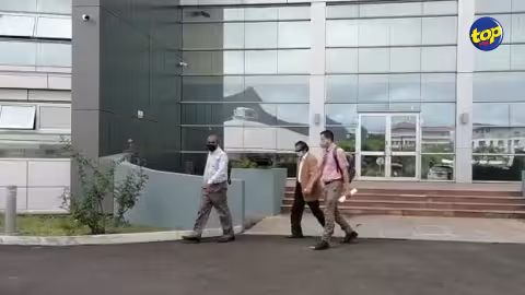Inculpé provisoirement de corruption : Harry Krishna Bucktowar libéré contre une caution de Rs 30 000 et une reconnaissance de dette de Rs 100 000