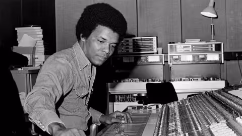Johnny Nash: Reggae singer-songwriter dies aged 80