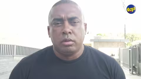 Déclaration de l’inspecteur Coothen sur les photos démontrant une circulation fluide à la Place-d’Armes hier : « Nou’nn met enn ta foto  ankor zordi dan Porlwi, kinou’nn pran lor so traffic watch « réagit Bruneau Laurette