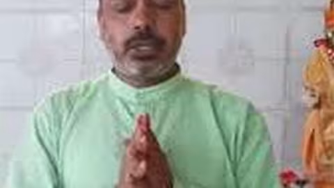 Maha Shivaratree : Les pèlerins affluent vers le Ganga Talao pour recevoir la bénédiction de Shiva
