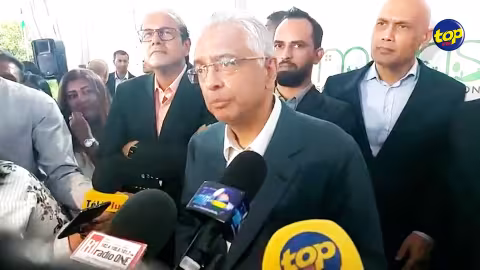 À Souillac : « En tant qu’homme public, vous avec droit au respect de votre vie privée… mais si vous abusez de votre position, vous devez rendre des comptes », affirme Pravind Jugnauth qui dément toute ingérence dans l’intimité de Navin Ramgoolam